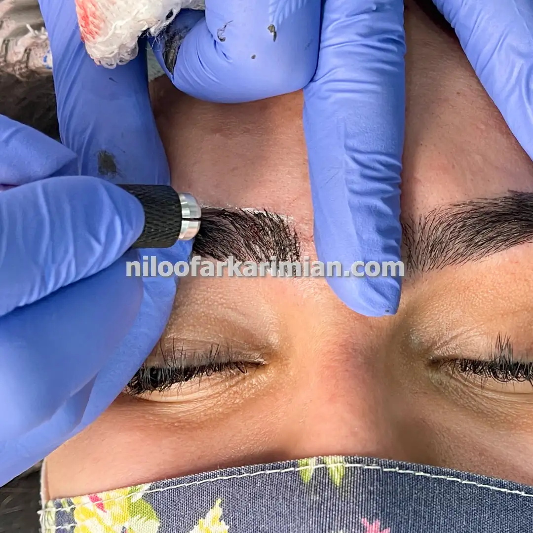 میکروبلیدینگ ابرو انتخاب رنگ طبیعی در مشهد